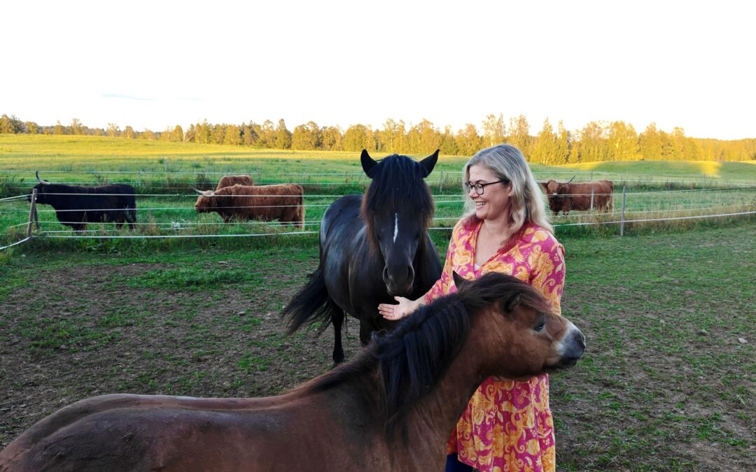 ”Eläimet hyväksyvät ilman ehtoja” – Sanna Pohjolainen